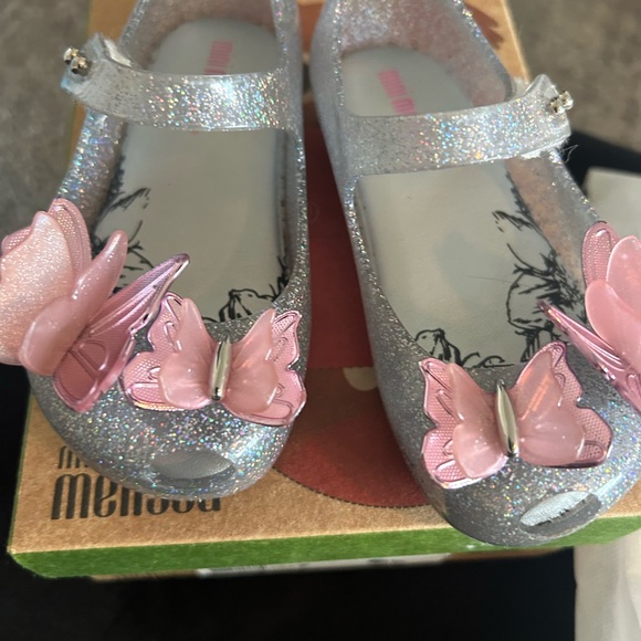Mini Melissa • Glittery Silver Shoes with Pink Butterflies • 7 - Picture 3 of 10